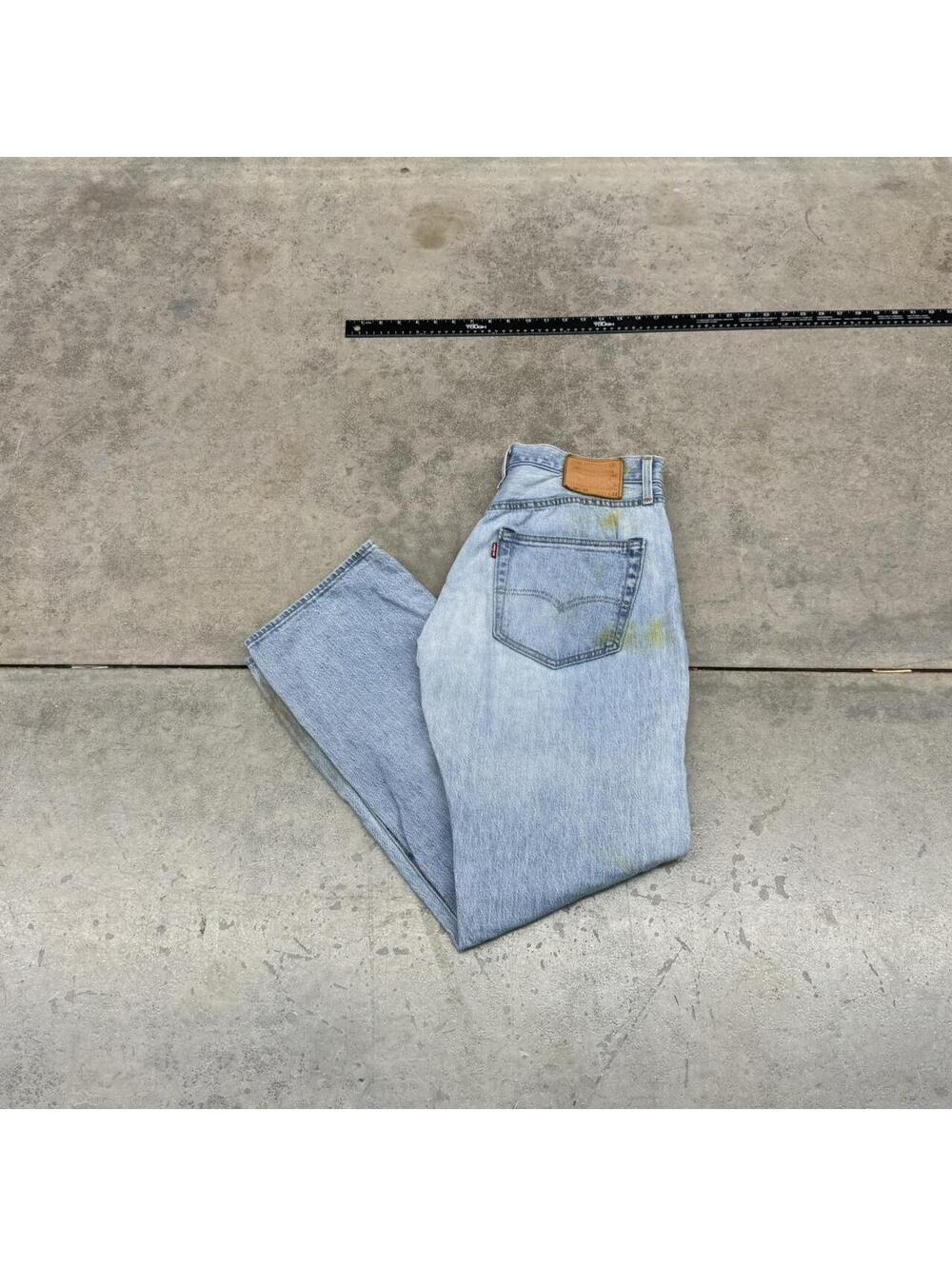 vintage levis 501 faded blue straight leg jeans size 31 x 32 WOMENS